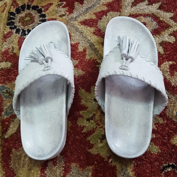 J slides silver metal nigel slippers - Picture 4 of 5